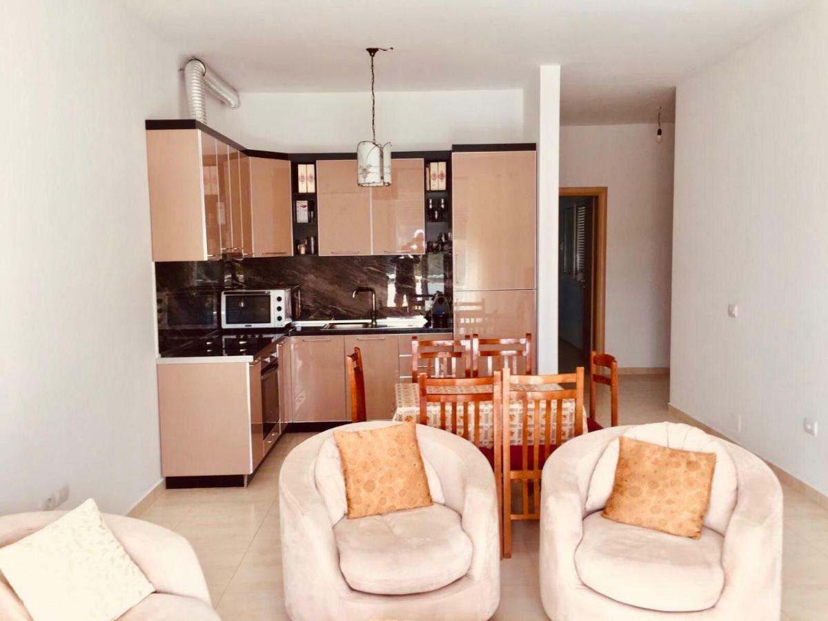 Residence David Vlorë Extérieur photo