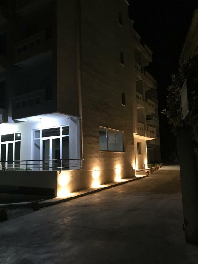 Residence David Vlorë Extérieur photo